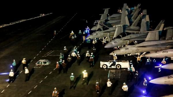 特朗普满口战争语气最后10分钟实战徘徊犹豫