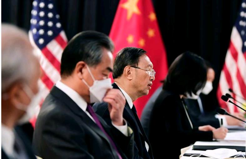 美国安克雷奇，中美两国最高外交官员举行双边会谈