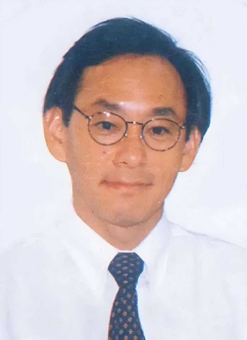 朱棣文，祖籍江苏太仓，1948年出生在美国密苏里州，家中排行老二
