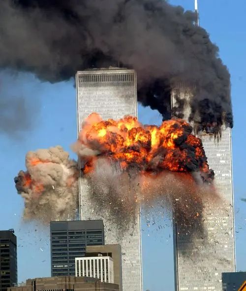 911爆发，美国启动恐怖分子财务追踪计划，授权财政部可以追踪恐怖分子的资金流动，中立被打破 ...
