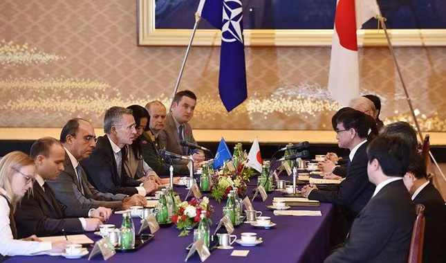  北约和日本主要官员会面